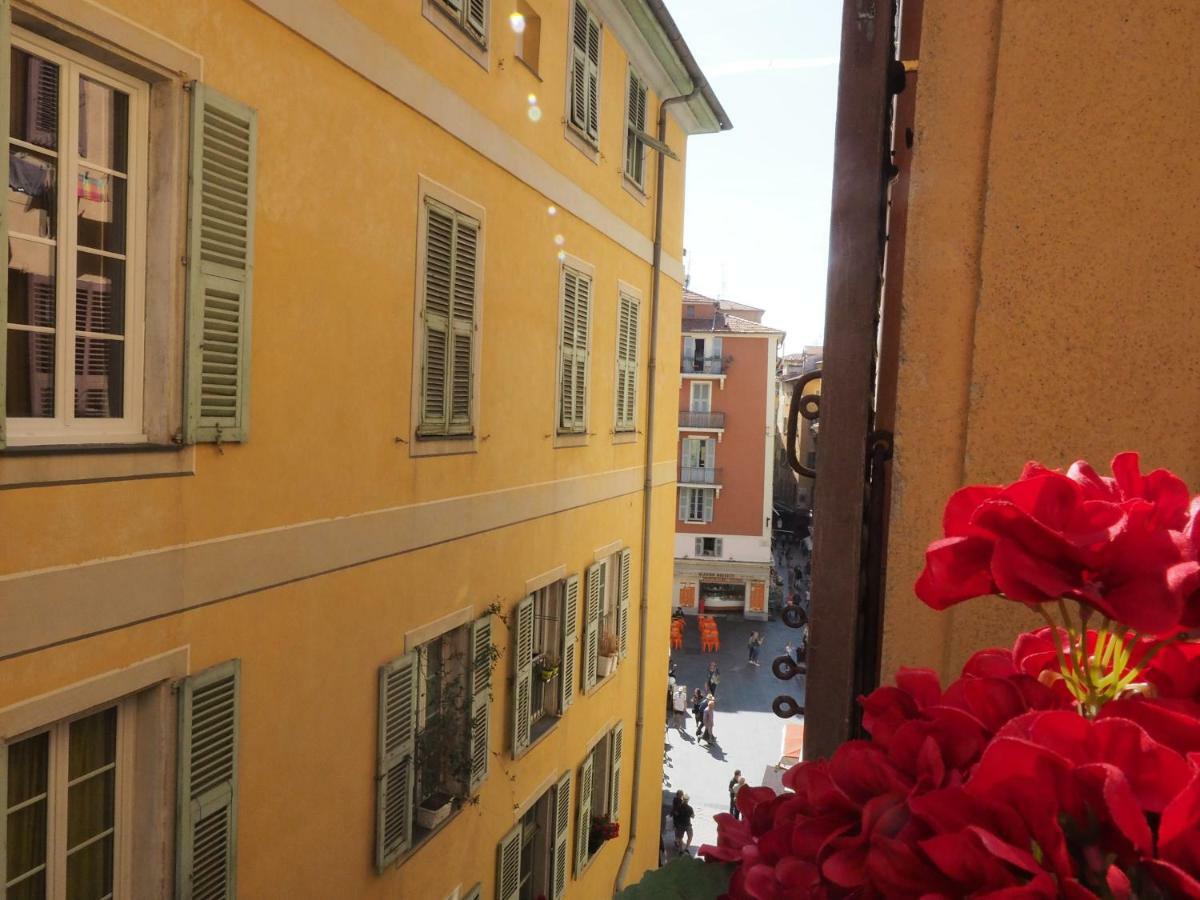 2 Bedroom Old Town Centre Leilighet